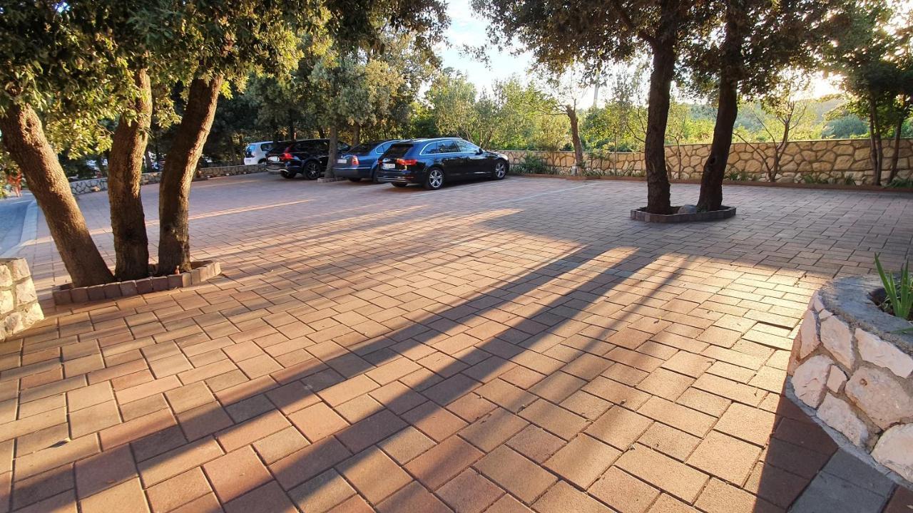 Premium Appartments Suha Punta Kampor Exteriér fotografie